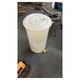 WHITE HAND CRANK MIXING TUB
