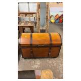 WOOD TRUNK