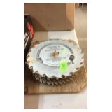 GROUP OF SAW BLADES