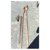 2 BAR CLAMPS & LIFT HANDLE