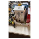 2 HUMIDIFIERS, STANLEY JUMP PACK, DOG CLIPPERS &