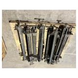 10 METAL CLAMPS 32' OPENING