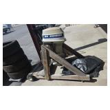 EVINRUDE 85 HORSE POWER OUTBOARD MOTOR W/STAND