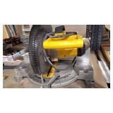DEWALT 12' COMPOUND MITER SAW