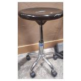 ROLLING SHOP STOOL
