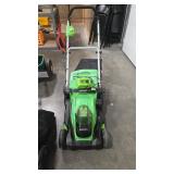 GREENWORKS 40V 17' MOWER W/ BAGGER, BATTERY AND CH