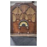 AIRLINE METERODYNE ANTQ TABLETOP RADIO
