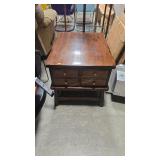 WOOD SIDE TABLE/NIGHT STAND