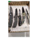 5 FOLDING KNIVES