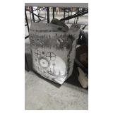 FREE STANDING ARCHERY TARGET