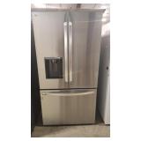 LG SS IN-DOOR ICE AND WATER REFRIGERATOR