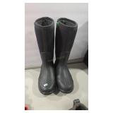 BOGS SZ 8 BOOTS