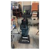 BISSELL VACUUM