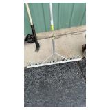LANDSCAPE RAKE
