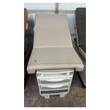 RITTER BY MIDMARK EXAM TABLE, EXELLENT SHAPE