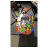 POKEMON TIN W/ CARDS
