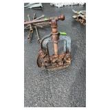 PIPE VISE
