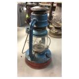 DIETZ  LIITTLE WIZARD NO. 10 BLUE BARN LANTERN