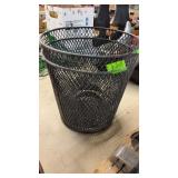 MINNOW BUCKET
