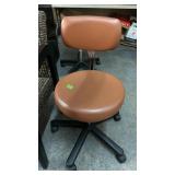 ADJUSTABLE ROLLING STOOL W/ BACK