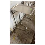 STAINLESS STEEL ADJUSTABLE INSTRUMENT TRAY ROLLING