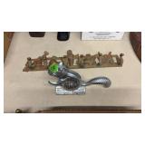 SQUIRREL NUT CRACKER & CAST IRON FROG HAT HANGER