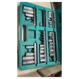 PARTIAL SOCKET SET IN GREEN CASE