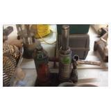 2 BOTTLE JACKS