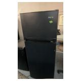 HAIER APARTMENT SIZE REFRIGERATOR