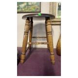 VINTAGE OAK FARMHOUSE STOOL
