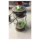 DEITZ SCOUT LANTERN ( NO BASE )
