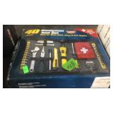 40PC HANDYMAN TOOL SET