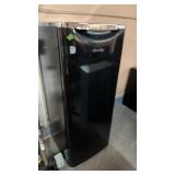 DANBY APARTMENT SIZE REFRIGERATOR