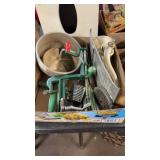 BX W/ APPLE PEELER & VINTAGE KITCHEN ITEMS