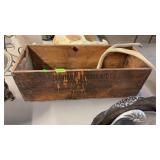 ALTON PELLET POWDER WOOD BOX & DEER ANTLER