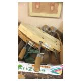 GROUP OF WOOD WORKING CLAMPS