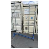 ROLLLING CLOTHING RACK