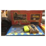 RACETRACK & BATTERY OP TRAIN SET