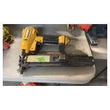 DEWALT AIR STAPLER
