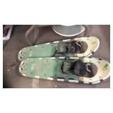 TUBBS SNOW SHOES, 32'