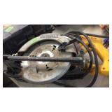 DEWALT WORM DRIVE CIRCULAR SAW