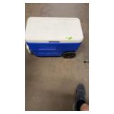 MAROON COLEMAN COOLER