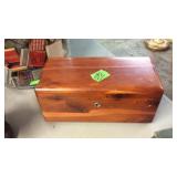SMALL LANE CEDAR BOX