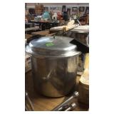 MIRRO-MATIC PRESSURE COOKER