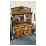 VERY NICE ANTIQUE OAK BUFFET W/ SERPENTINE FRONT,