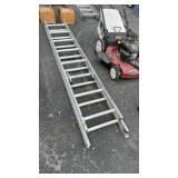 ALUMINUM EXTENSION LADDER