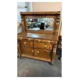 EXCEPTIONAL AMERICAN OAK BUFFET W/ CARVED LION