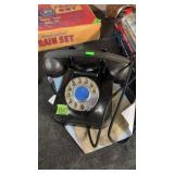 VINTAGE ROTARY TELEPHONE