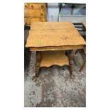 ANTIQUE OAK PARLOR TABLE W/ CLAW & BALL FEET,