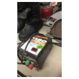 GALLAGHER M80 ELECTRIC FENCE CHARGER